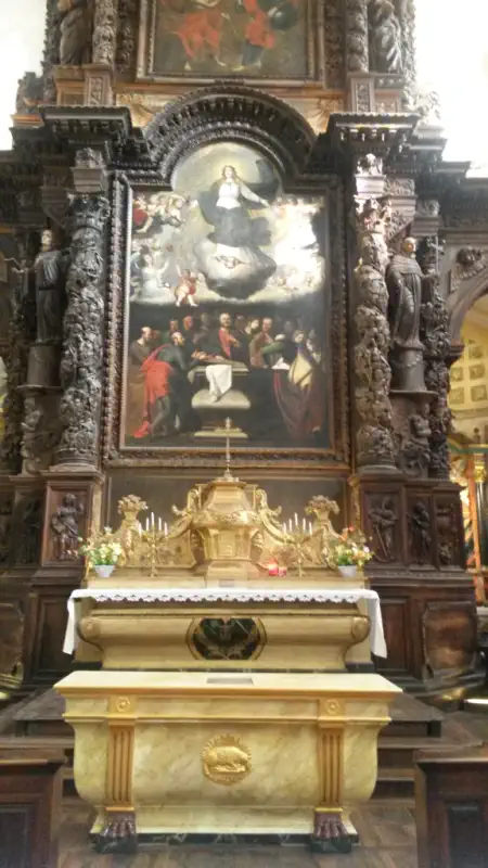 Retable du maître-autel à l’église du Puy à Figeac Retable du maître-autel à l'église du Puy à Figeac